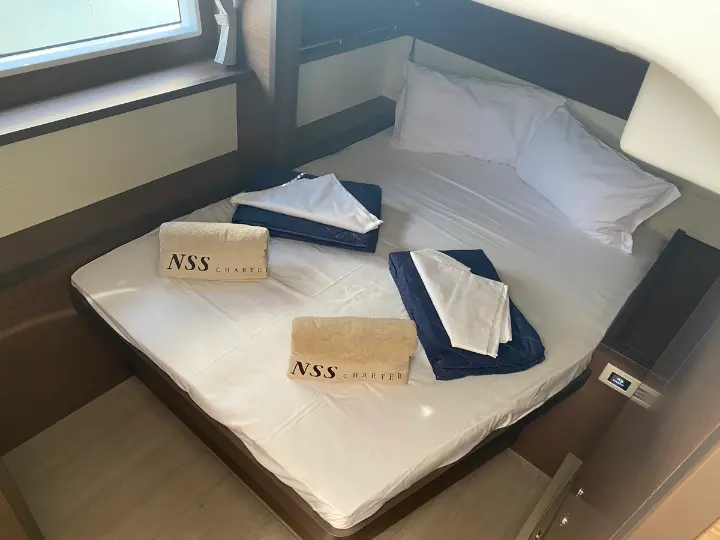 Lagoon 52F (5 cab) - 