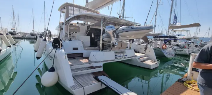 Lagoon 42 - 