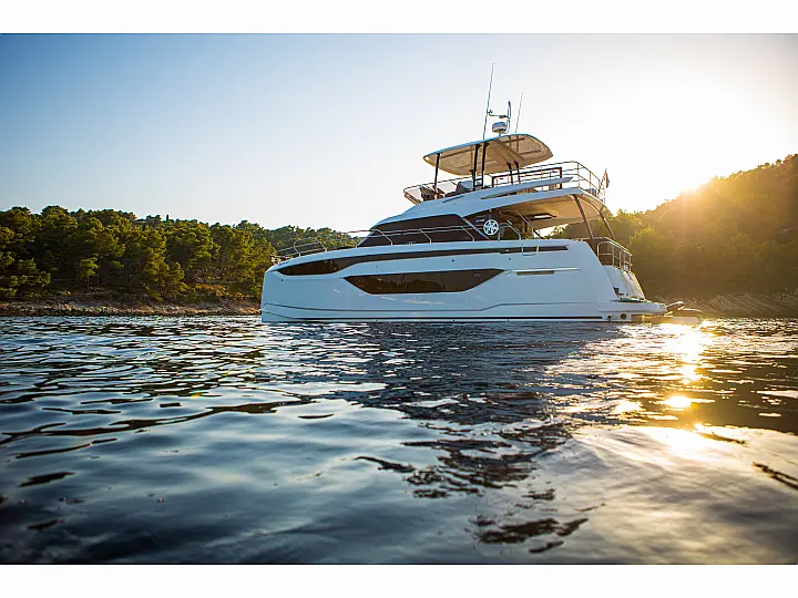 Prestige M48 - External image