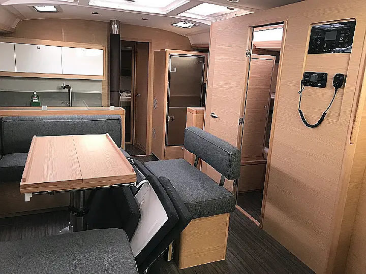 Dufour 530 - 