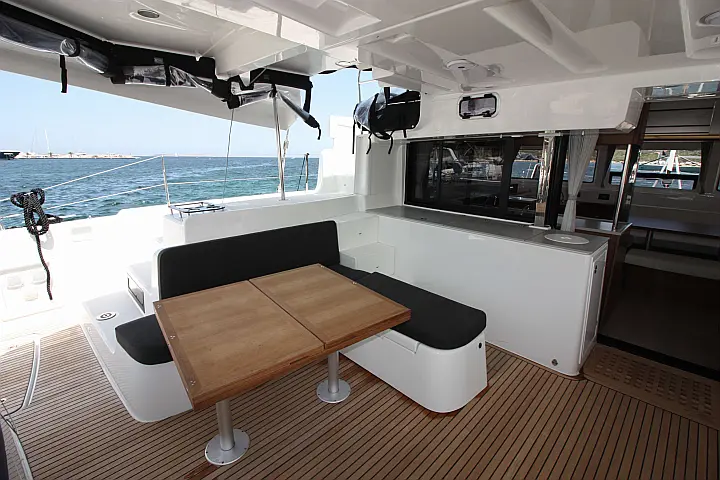 Lagoon 46 - 