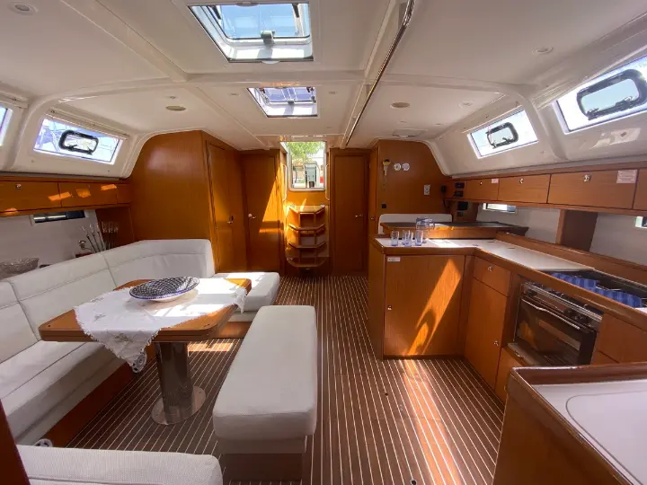 Bavaria Cruiser 51 - 