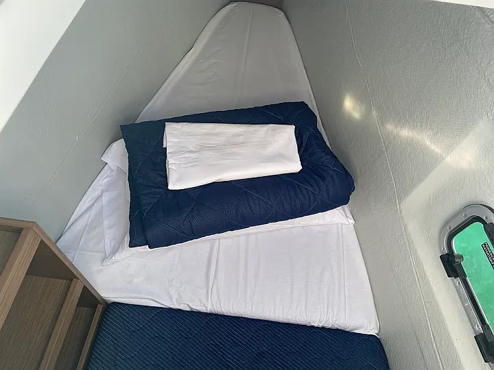 Lagoon 42 - 
