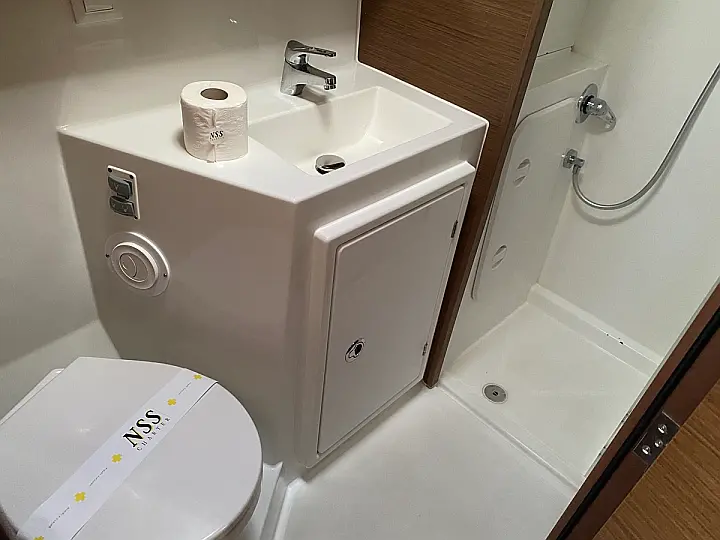 Lagoon 42 - 