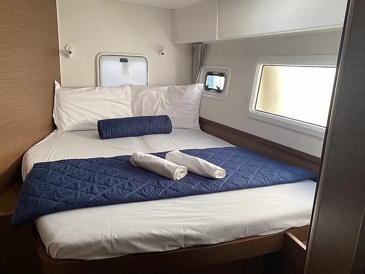 Lagoon 42 - 