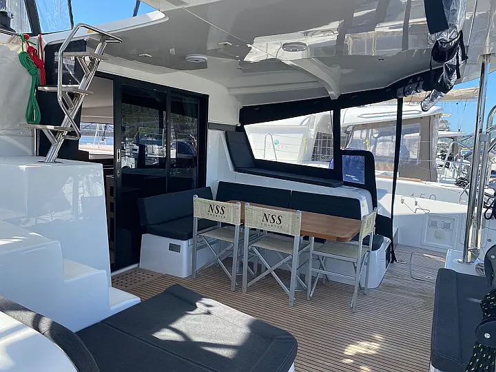 Lagoon 42 - 