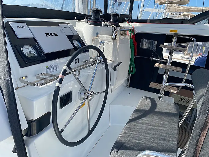 Lagoon 42 - 