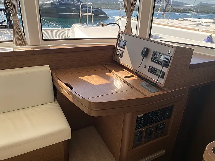 Lagoon 42 - 