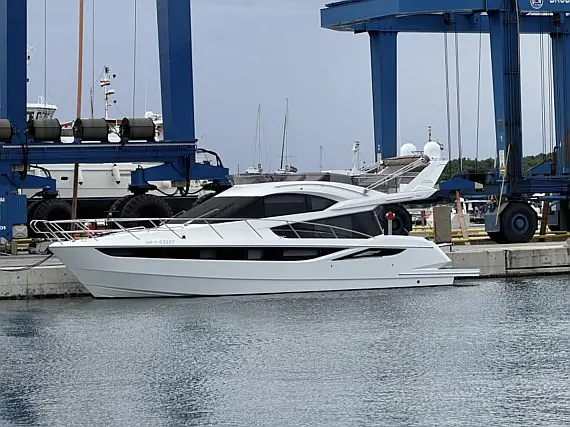 Galeon 420 Fly