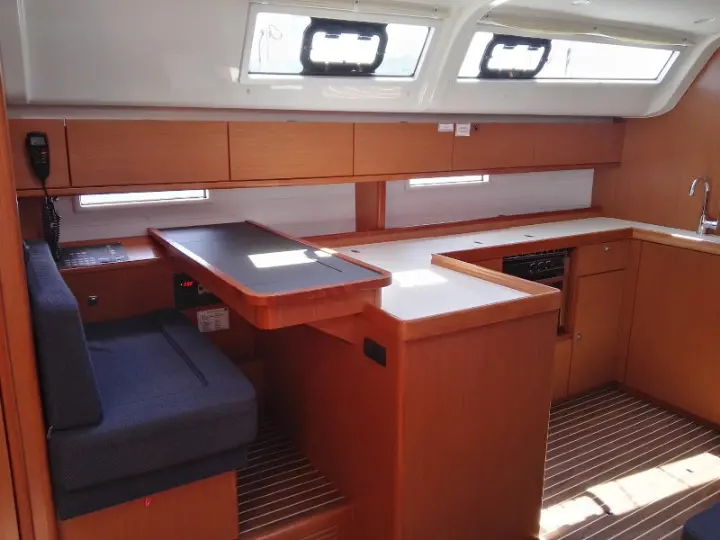 Bavaria Cruiser 51 - 