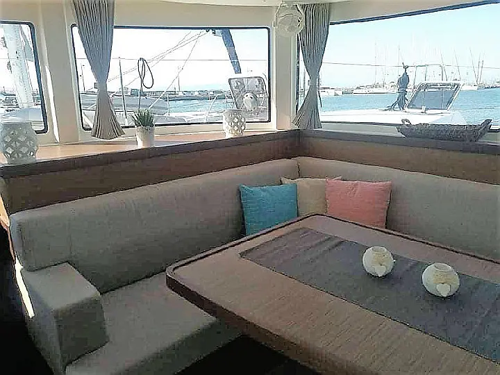 Lagoon 42 - 