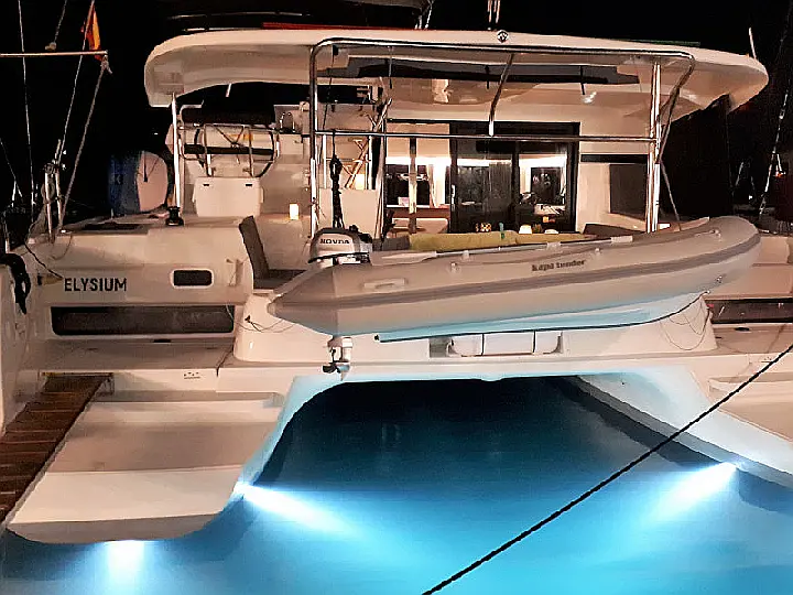 Lagoon 42 - 