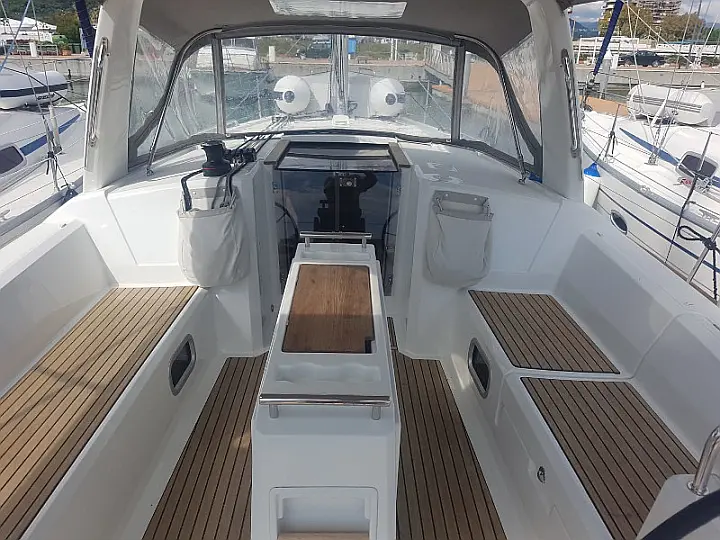 Oceanis 38.1 - 