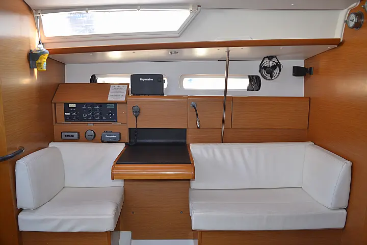 Sun Odyssey 439 - 