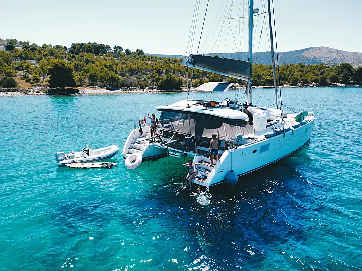Lagoon 450 Fly - 