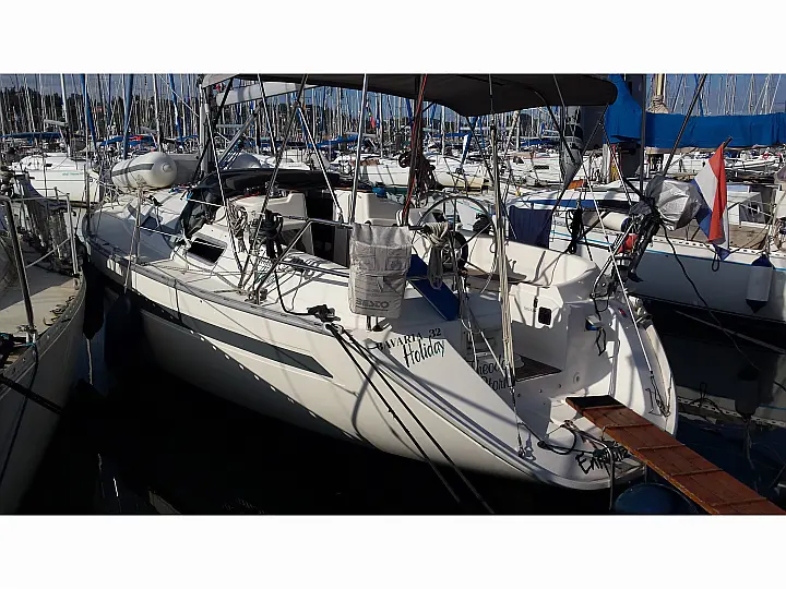 Bavaria 32 Holiday - External image