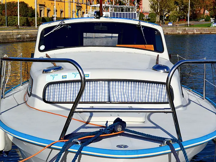 Albin 25 - 