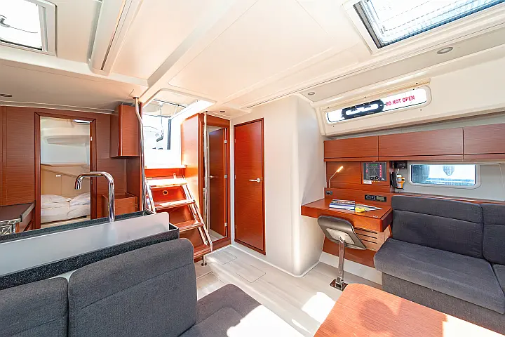 Hanse 458 - 