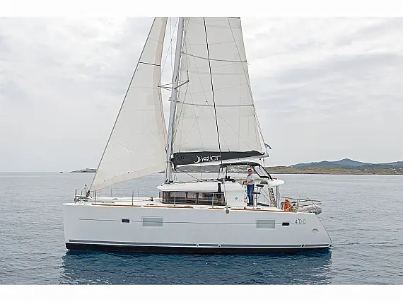 Lagoon 400S2