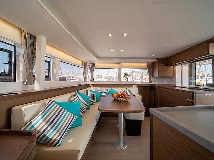 Lagoon 450  Flybridge - 