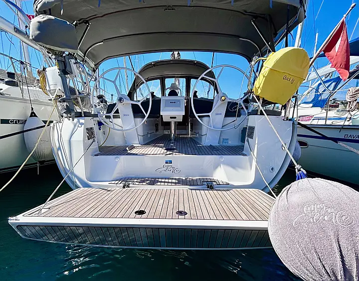 Bavaria Cruiser 37 - 