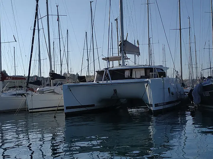Lucia 40 - External image