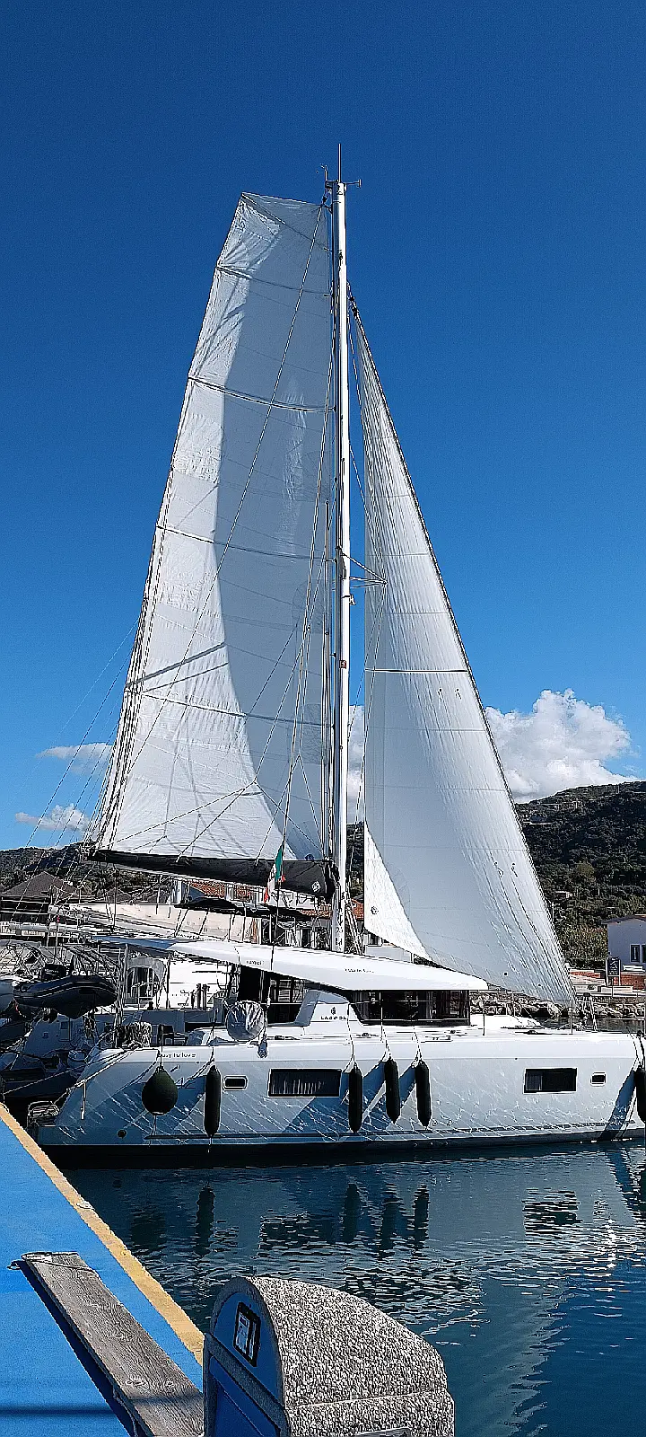 Lagoon 42 - 