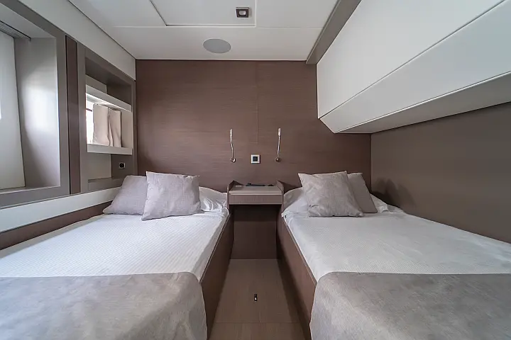 Bali 5.4. - Twin Cabin