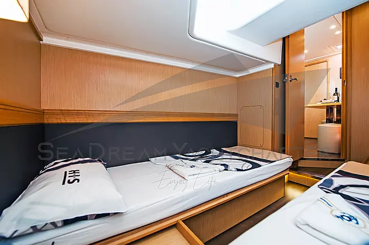 Bavaria Sport 44 HT - 