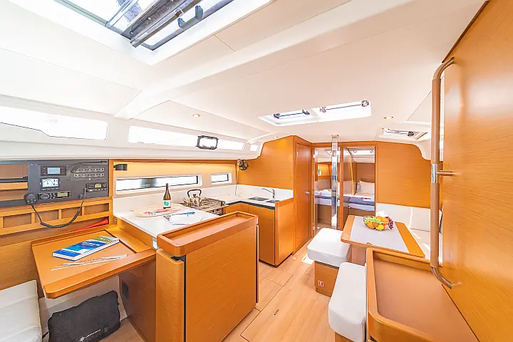 Sun Odyssey 440 - 