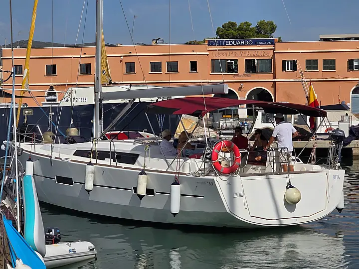 Dufour 460 Grand Large - External image