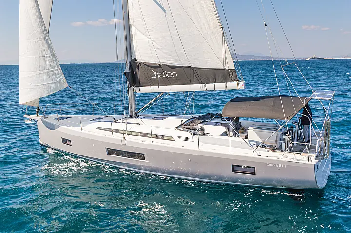 Oceanis 51.1 (5+1 cab) A/C & GEN - 