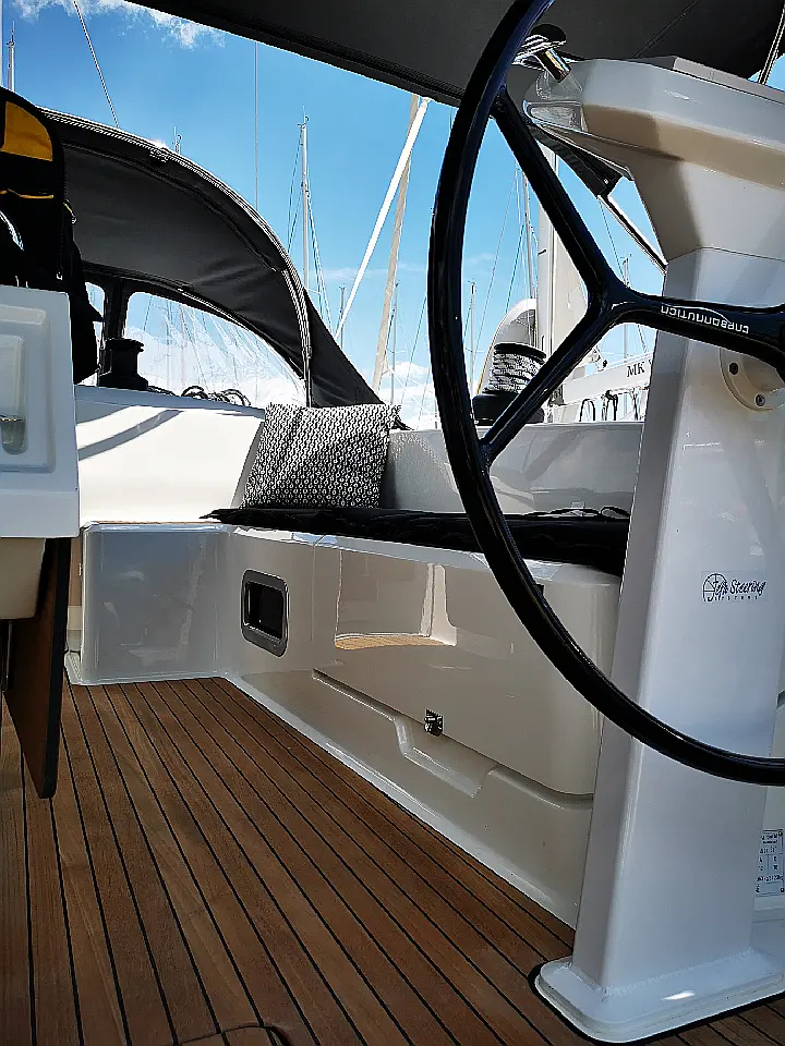 Bavaria Cruiser 51  - 
