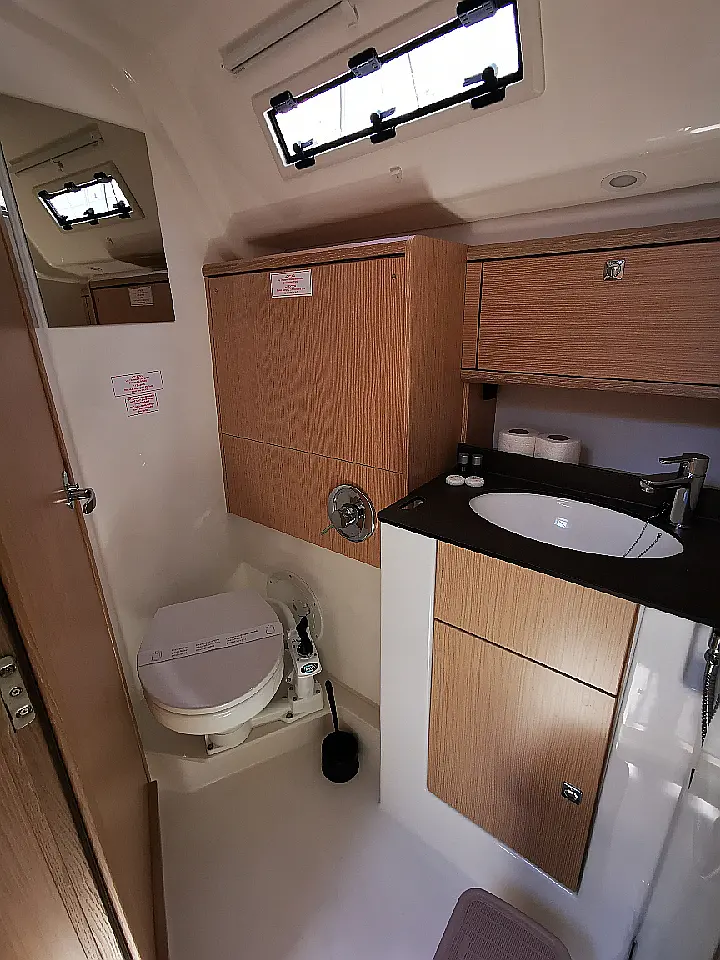 Bavaria Cruiser 51  - 