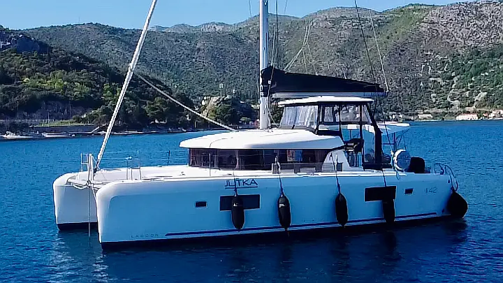 Lagoon 42 - 