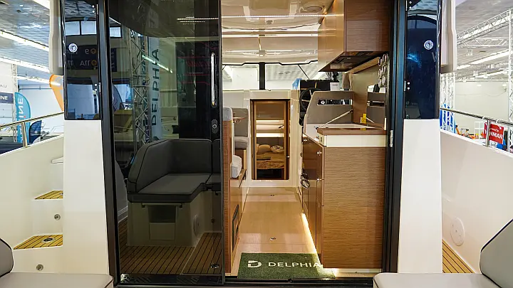 Delphia 10 Sedan - 