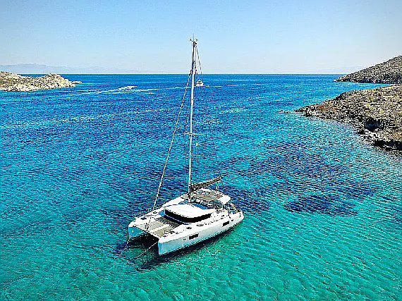 Lagoon 42
