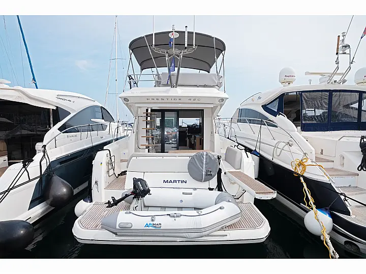 Prestige 420 Fly - External image