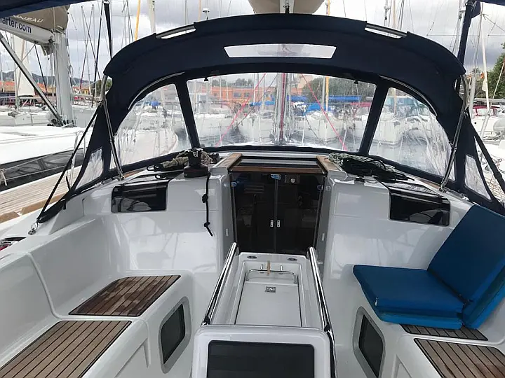 Sun Odyssey 419 - 