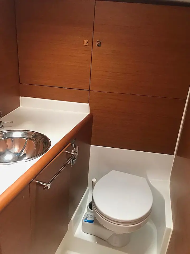 Sun Odyssey 419 - 