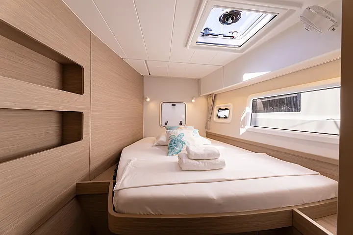 Lagoon 42 - 