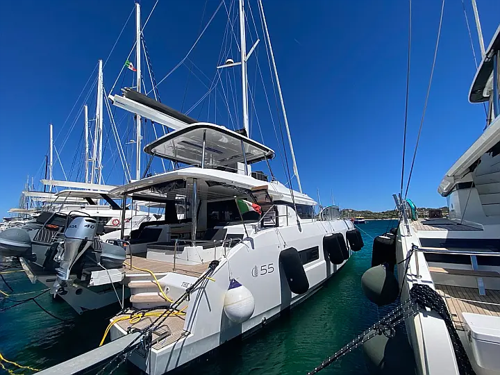 Lagoon 55 (5 cab) - 