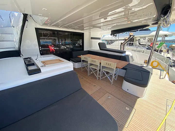 Lagoon 55 (5 cab) - 