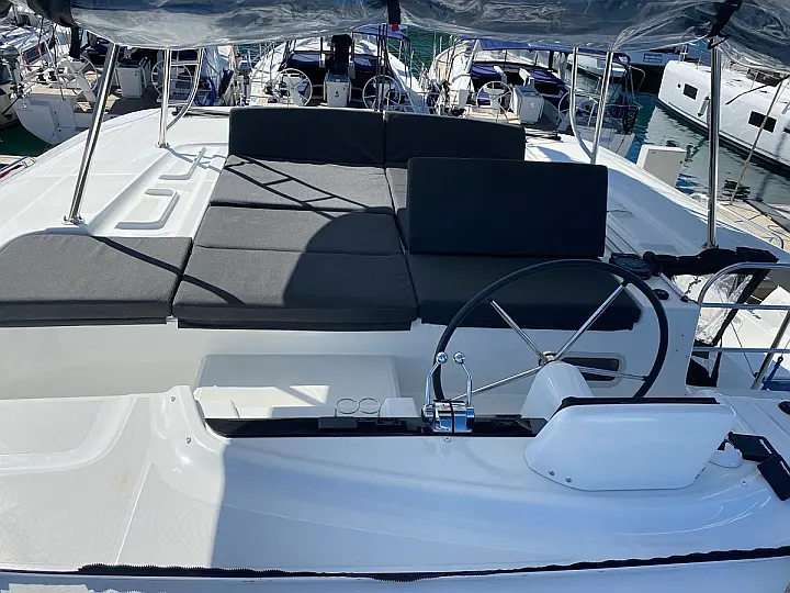 Lagoon 46 - 