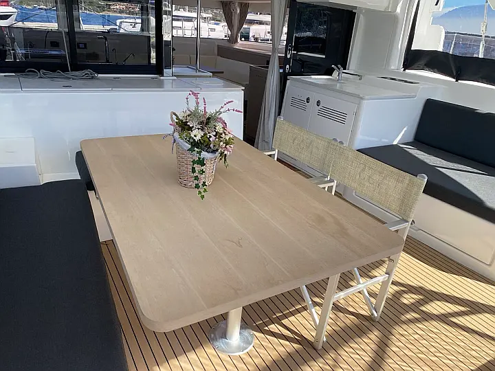 Lagoon 46 - 
