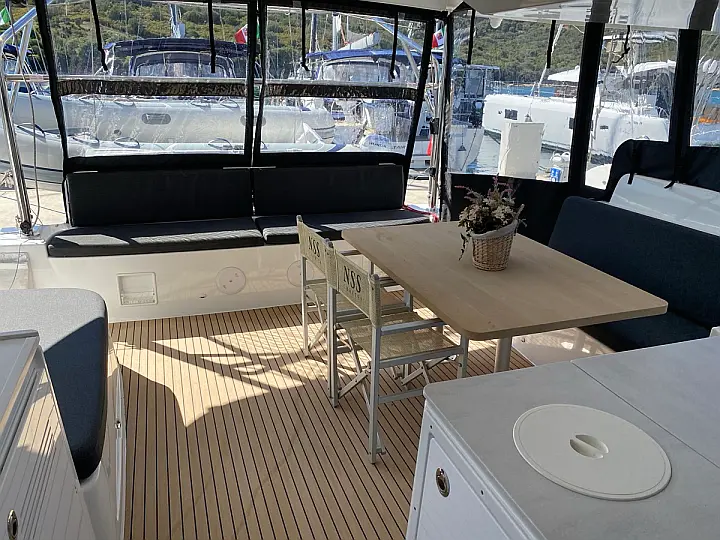 Lagoon 46 - 