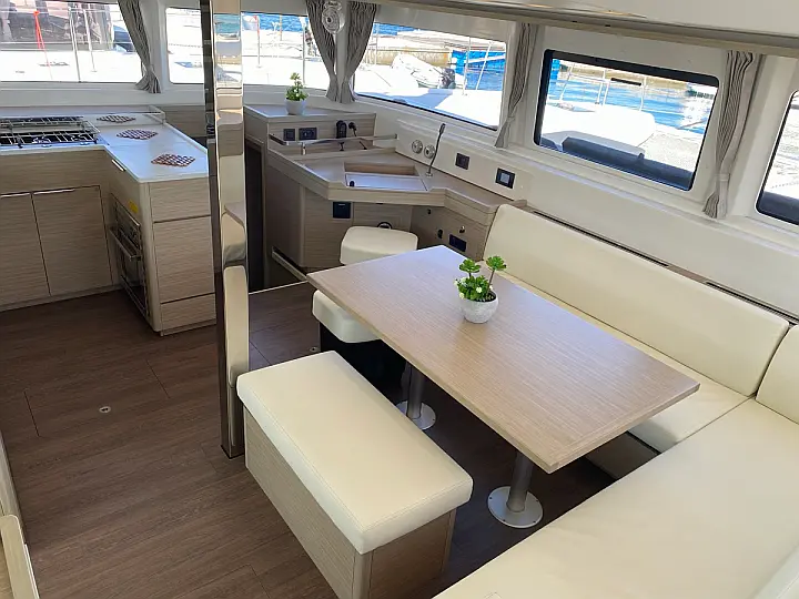 Lagoon 46 - 