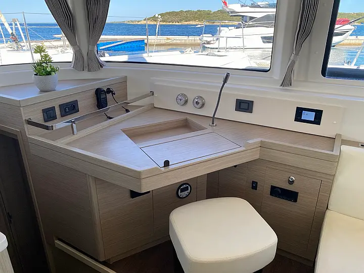 Lagoon 46 - 