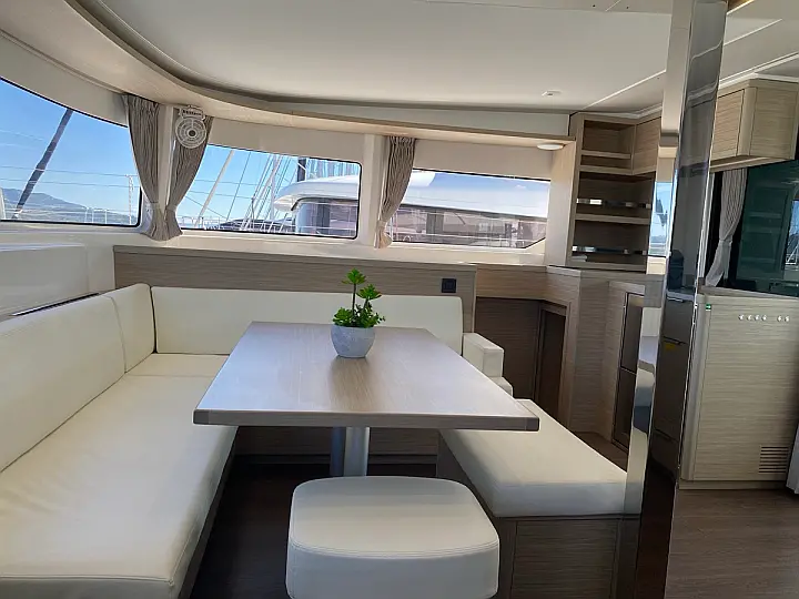 Lagoon 46 - 
