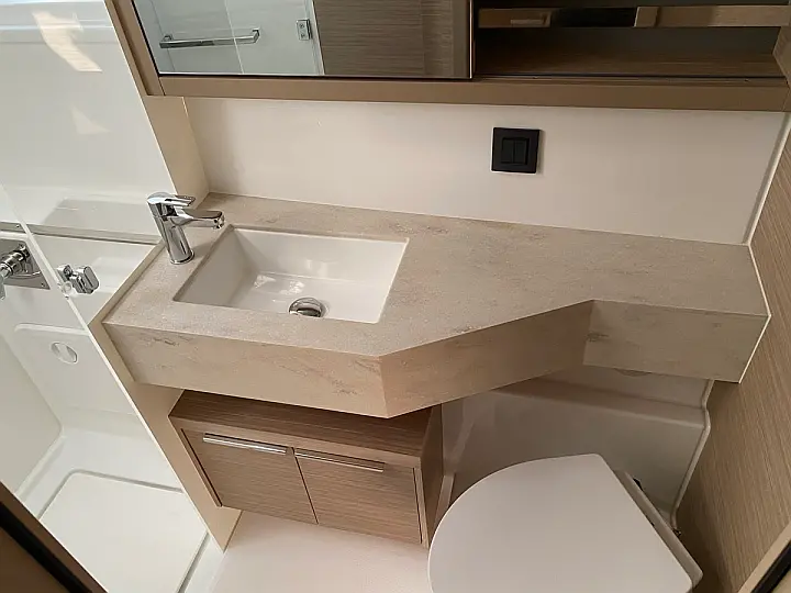 Lagoon 46 - 